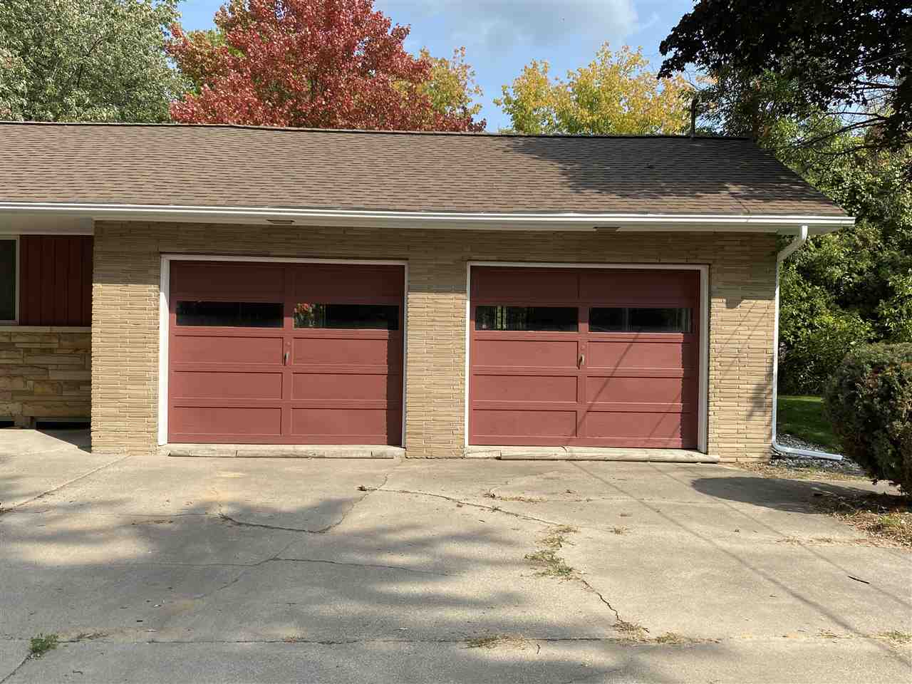 1687 South Huron Road Kawkawlin, MI 48631 - Photo 2 of 37