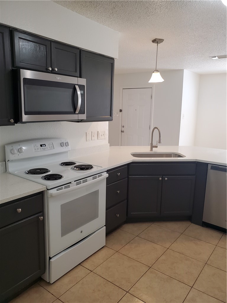 4208 Duval Road, Unit B Austin, TX 78759 - Photo 10 of 31