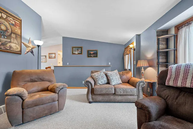 $329,900 | W13671 Merlin Lane, Crivitz, WI 54114