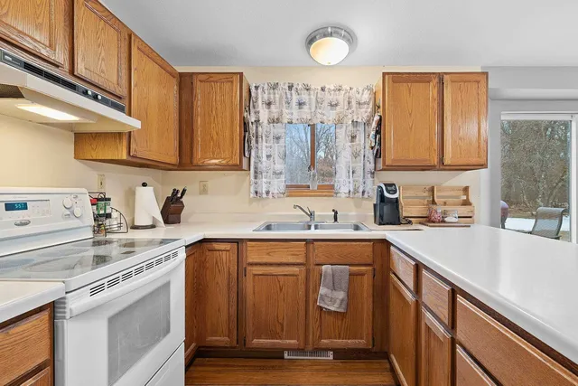 $329,900 | W13671 Merlin Lane, Crivitz, WI 54114