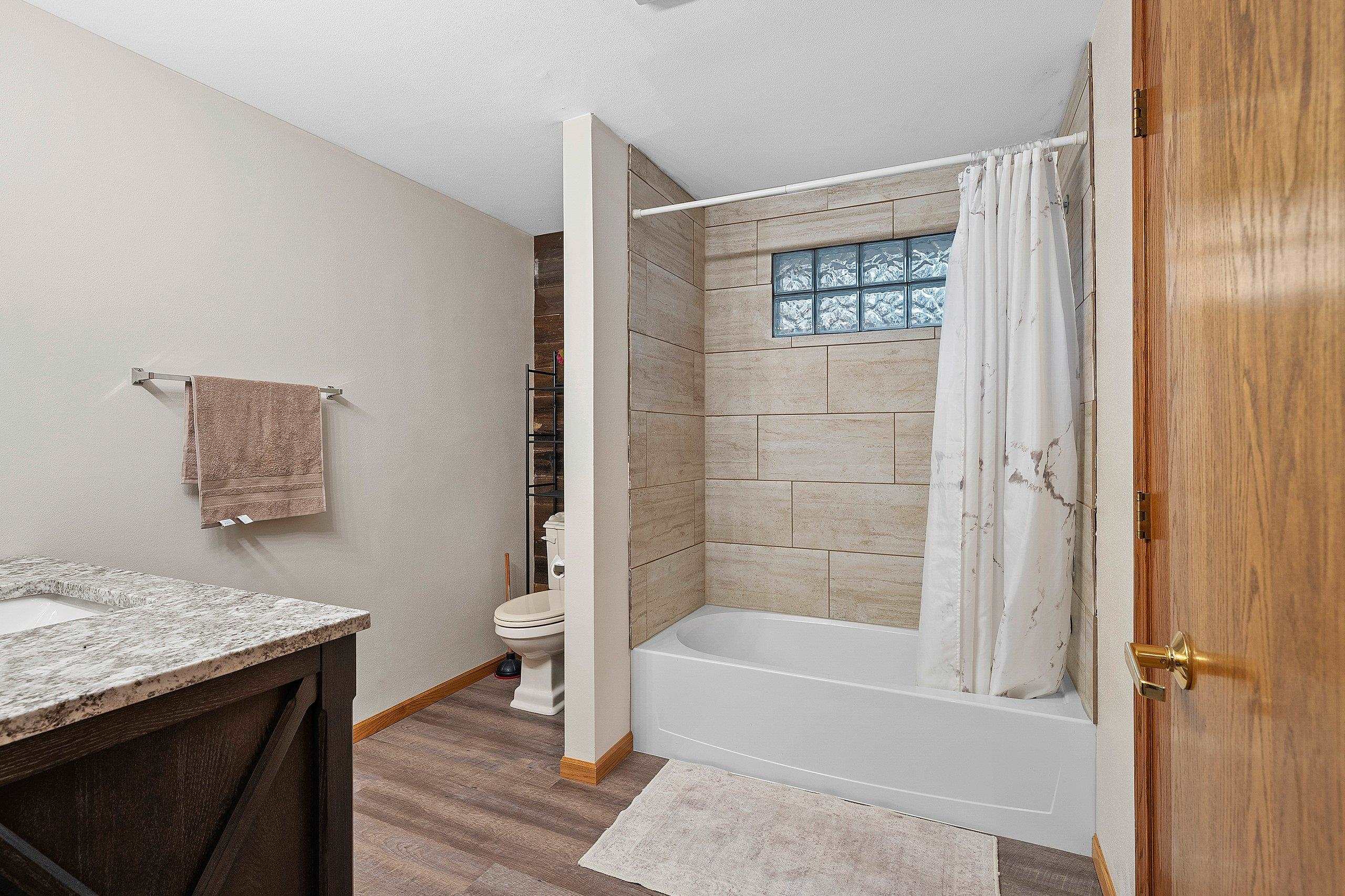 W13671 Merlin Lane Crivitz, WI 54114 - Photo 25 of 62