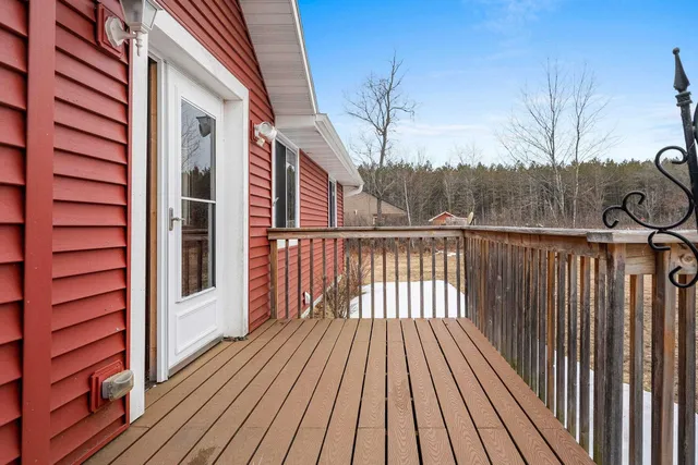 $329,900 | W13671 Merlin Lane, Crivitz, WI 54114