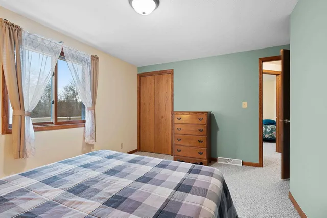 $329,900 | W13671 Merlin Lane, Crivitz, WI 54114