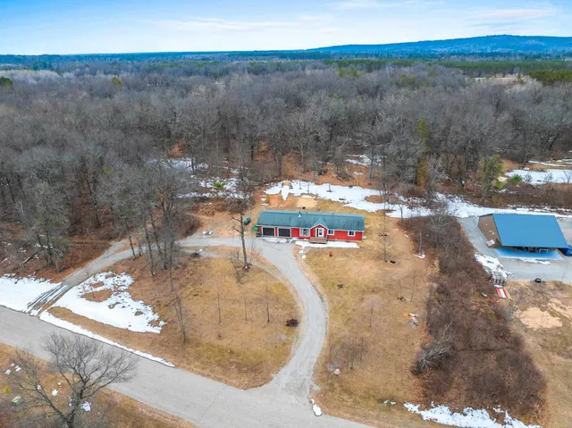 $329,900 | W13671 Merlin Lane, Crivitz, WI 54114