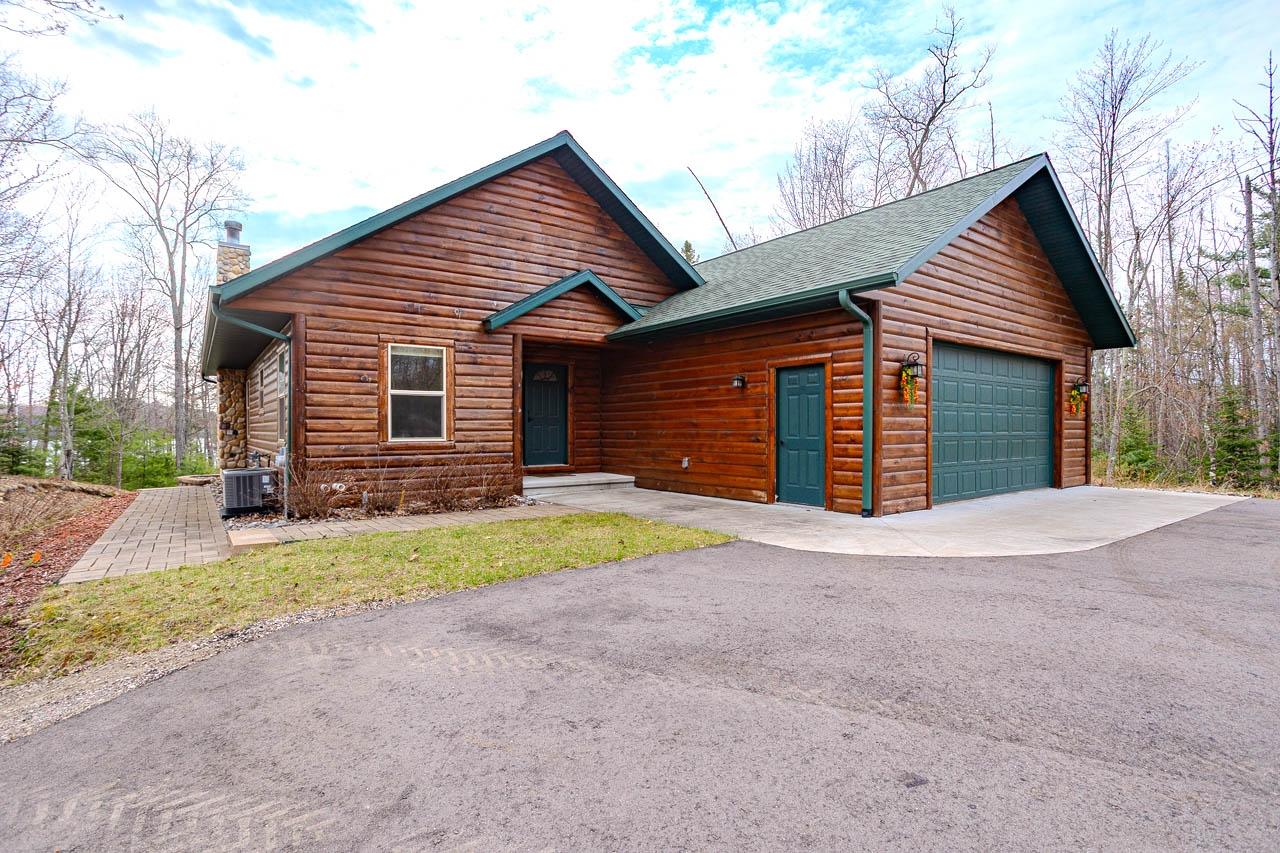 4387 Double Oaks Trail Rhinelander, WI 54501 - Photo 3 of 59 Gallery Image 3