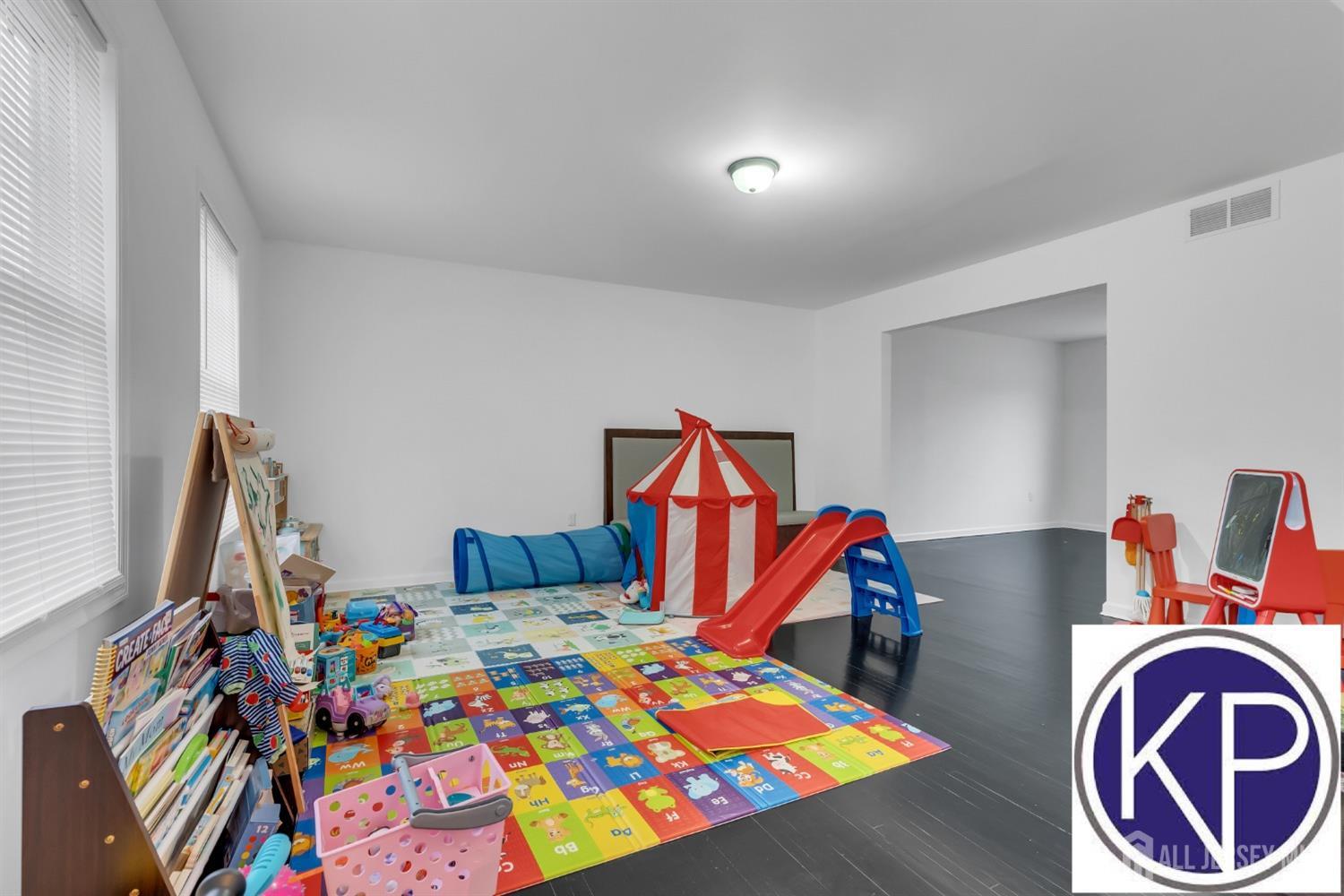 109 Jordan Road Colonia, NJ 07067 - Photo 7 of 30