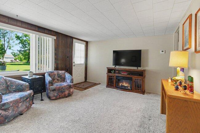 5133 Park Road Ann Arbor, MI 48103 - Photo 4 of 16 004_file_1087