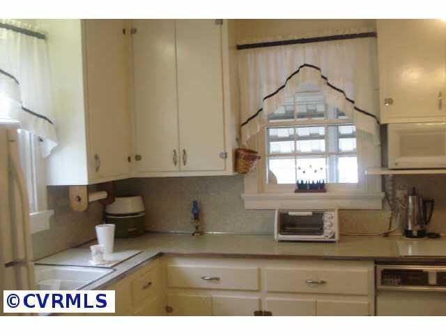 314 South Providence Road Chesterfield, VA 23236 - Photo 2 of 10 Other - Eat-In Kitchen