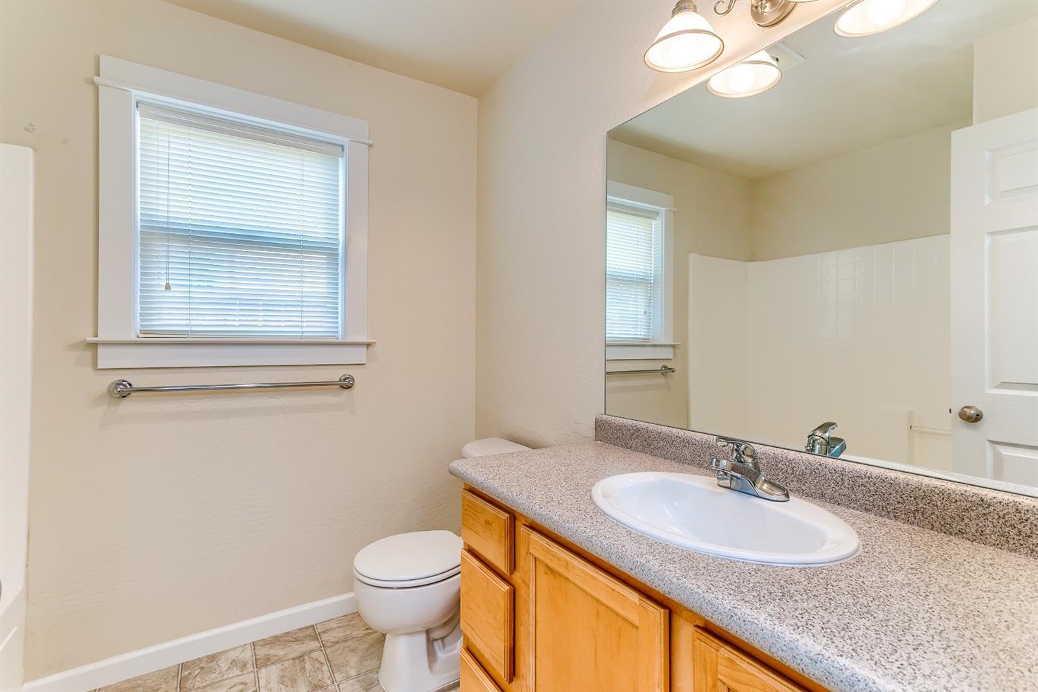 939 Ridgeview Drive Eagle Point, OR 97524 - Photo 21 of 29 Additional Photo