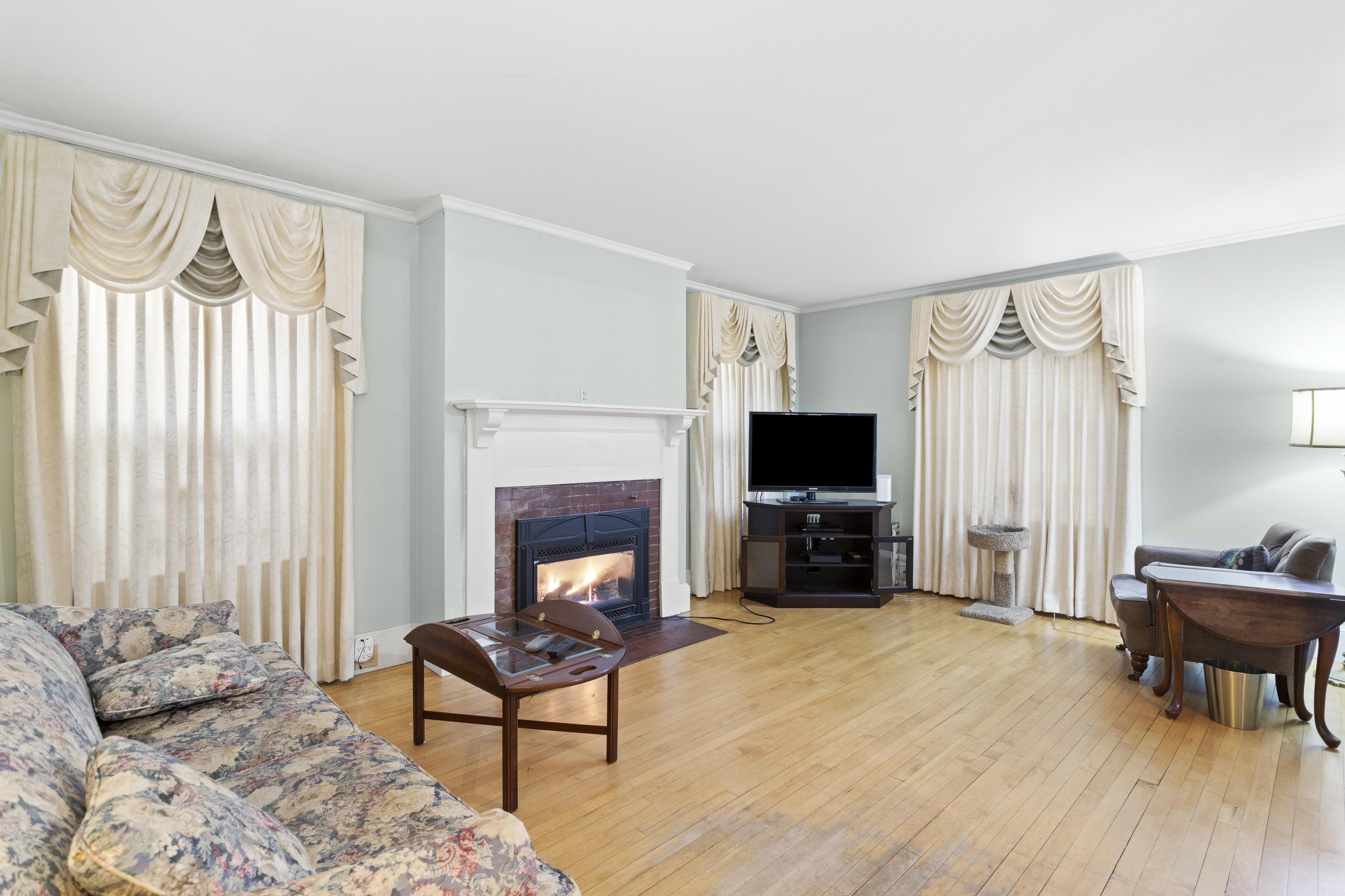 209 Ray Street Manchester, NH 03104 - Photo 31 of 35 Gallery Image 31