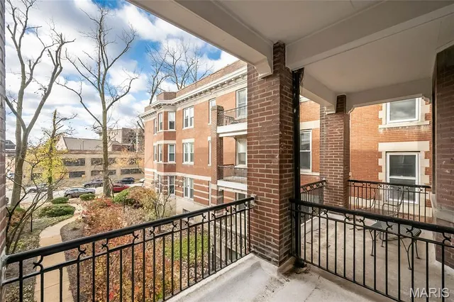 $199,900 | 4957 McPherson Avenue, Unit 57D, St. Louis, MO 63108