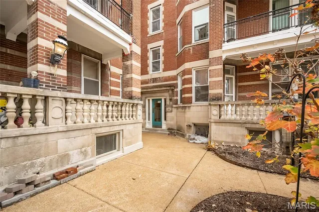 $199,900 | 4957 McPherson Avenue, Unit 57D, St. Louis, MO 63108