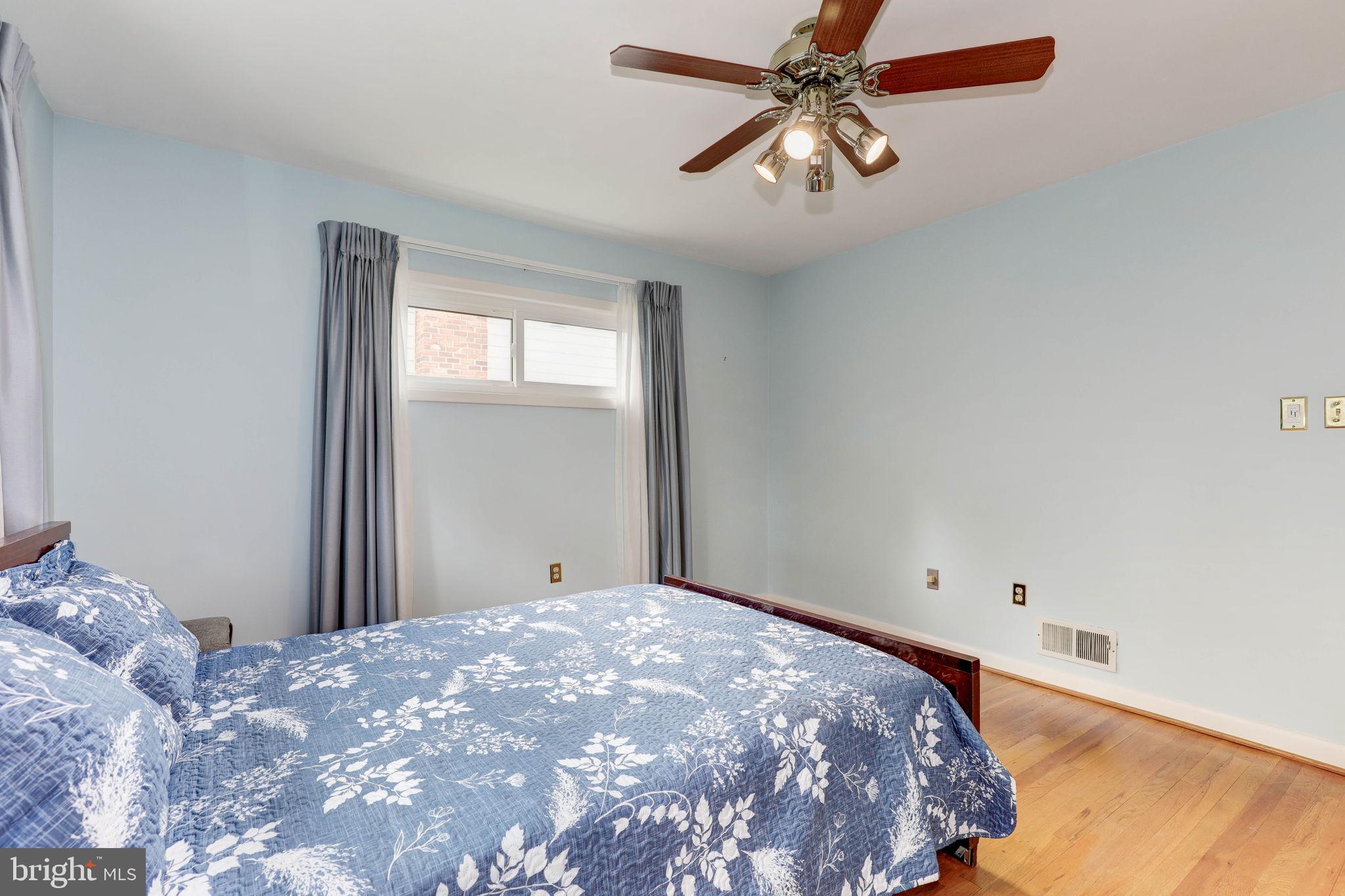 6222 Rockhurst Road Bethesda, MD 20817 - Photo 17 of 52 Gallery Image 17