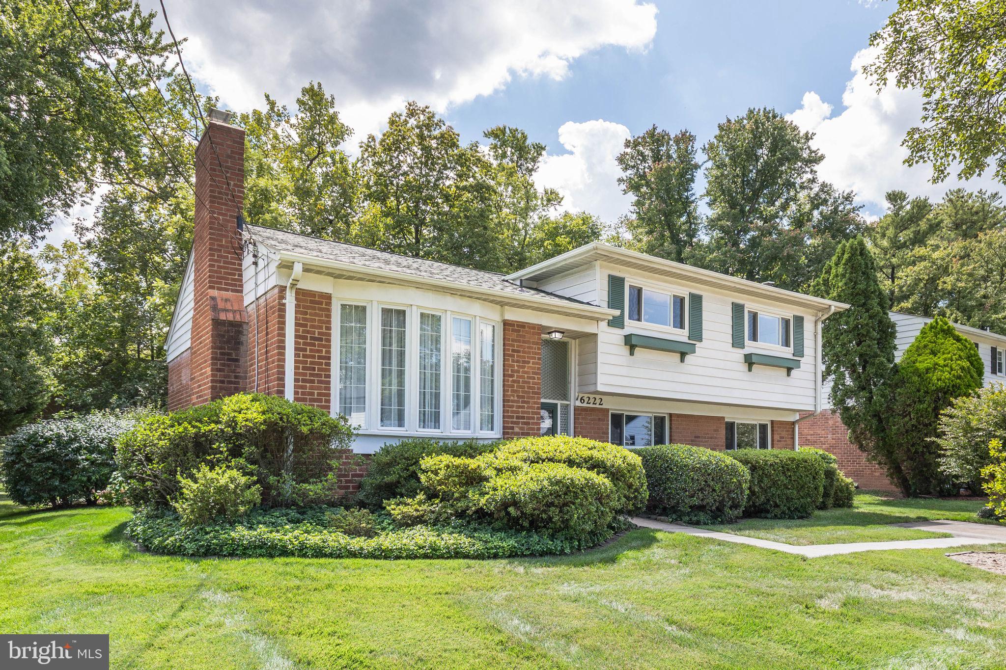 6222 Rockhurst Road Bethesda, MD 20817 - Photo 3 of 52 Gallery Image 3