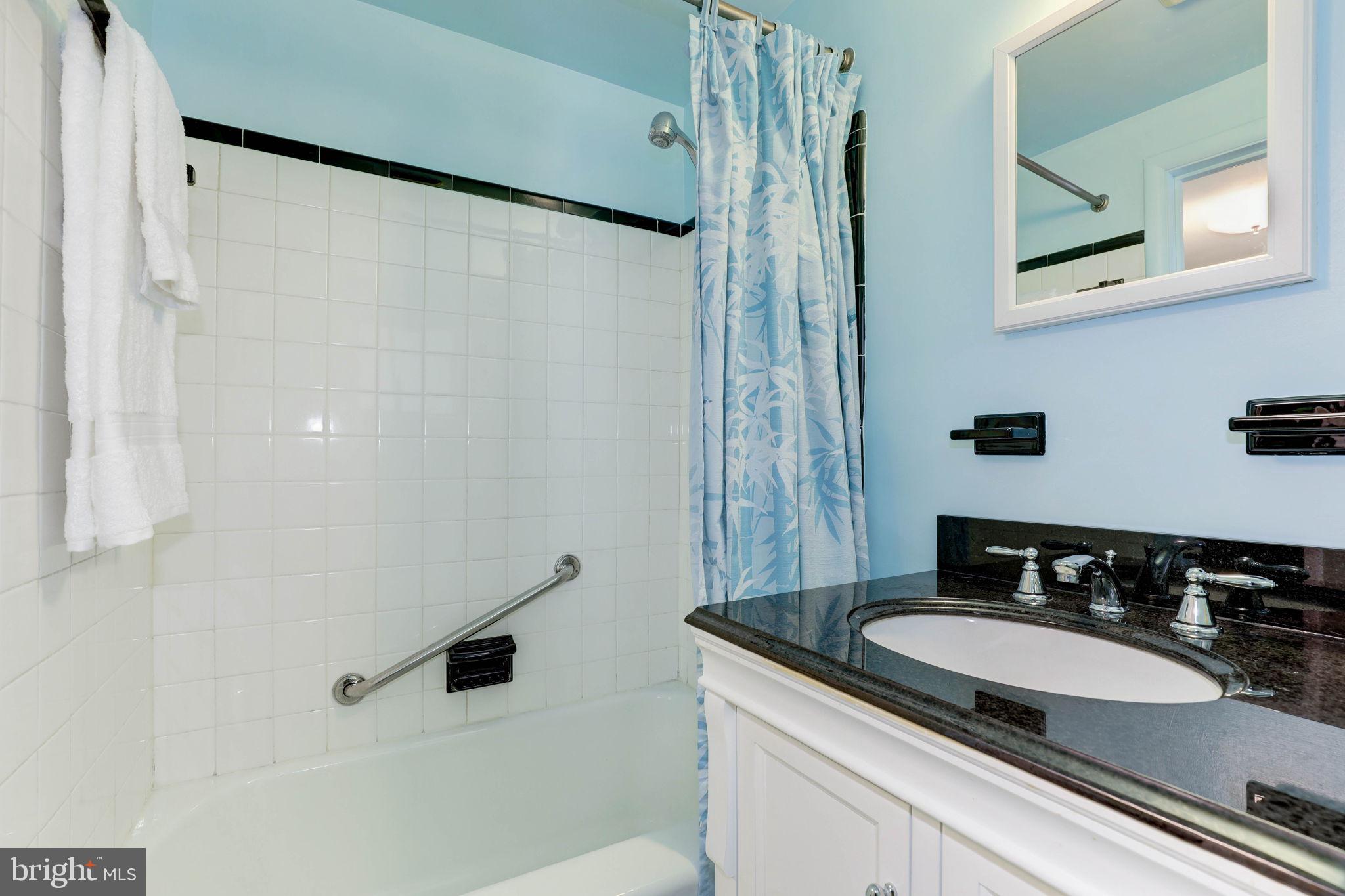 6222 Rockhurst Road Bethesda, MD 20817 - Photo 36 of 52 Main level bathroom