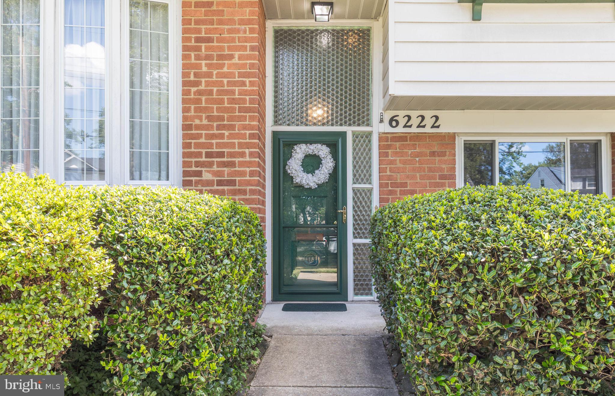 6222 Rockhurst Road Bethesda, MD 20817 - Photo 4 of 52 Welcome Home!