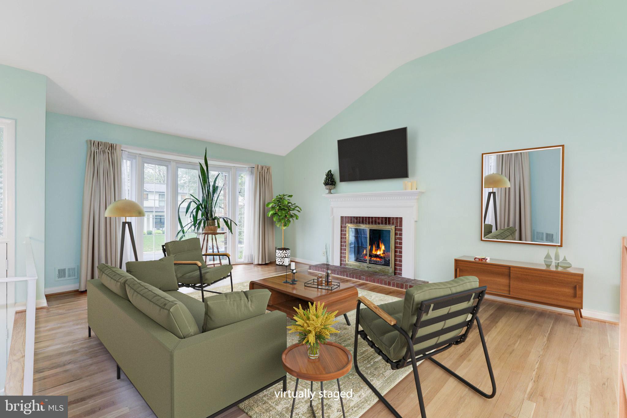 6222 Rockhurst Road Bethesda, MD 20817 - Photo 8 of 52 Lots of natural light from bay window