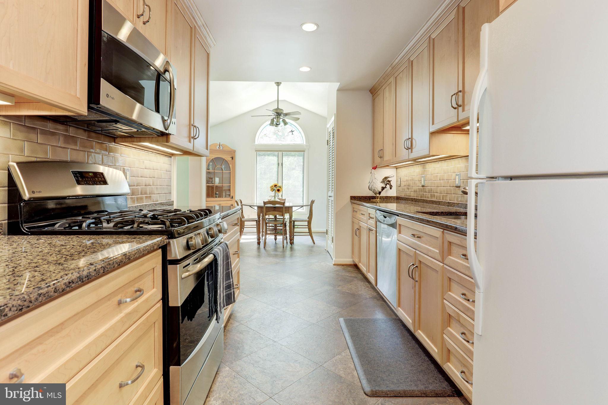 6222 Rockhurst Road Bethesda, MD 20817 - Photo 9 of 52 Gorgeous updated kitchen