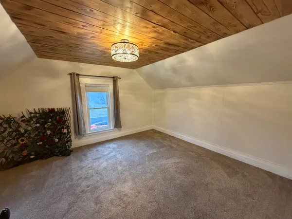 $189,900 | 169 North Kalamazoo Avenue, Vicksburg, MI 49097