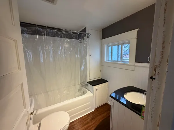 $189,900 | 169 North Kalamazoo Avenue, Vicksburg, MI 49097