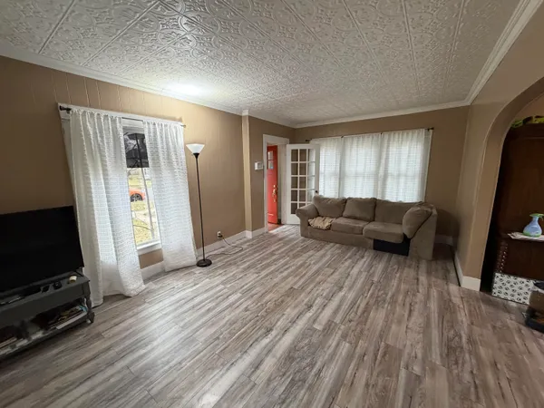 $189,900 | 169 North Kalamazoo Avenue, Vicksburg, MI 49097