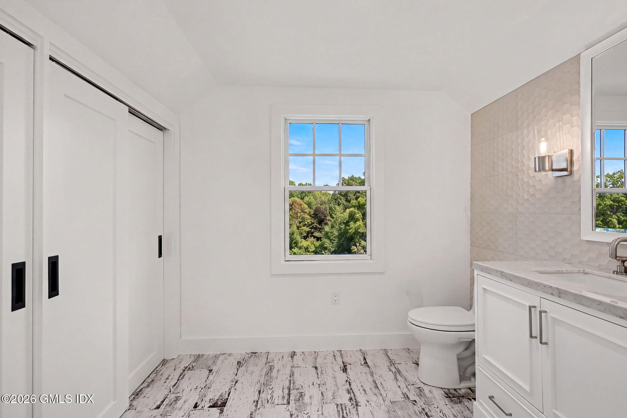 24 Rocky Point Road Old Greenwich, CT 06870 - Photo 28 of 39 Third Level Bathroom