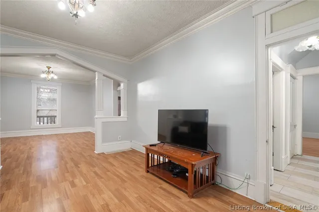 $275,000 | 517 East Walnut Street, Corydon, IN 47112