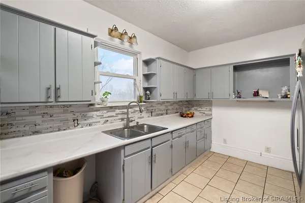 $265,000 | 517 East Walnut Street, Corydon, IN 47112
