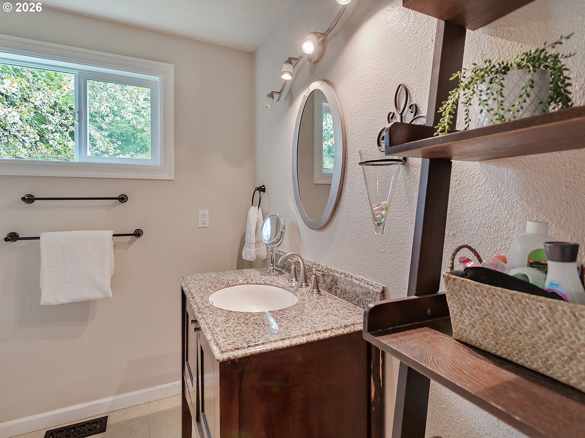 14740 Southwest Hawk Ridge Road Tigard, OR 97224 - Photo 32 of 48 Bathroom