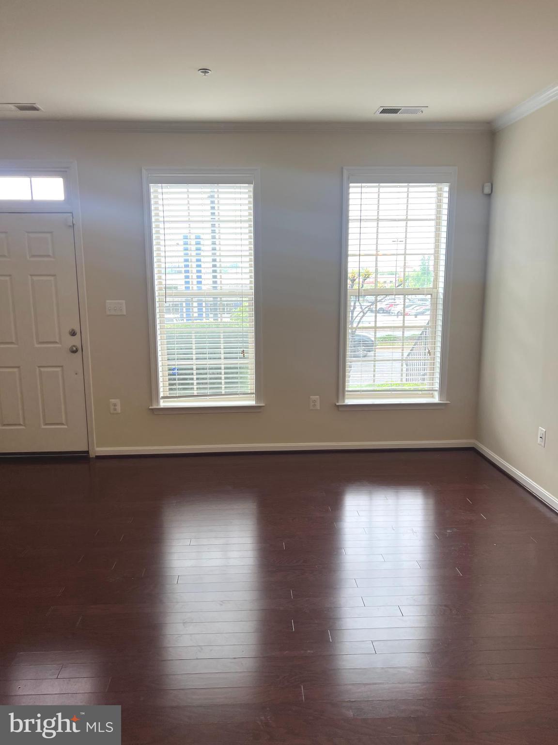 9138 Ruby Lockhart Boulevard Lanham, MD 20706 - Photo 2 of 20