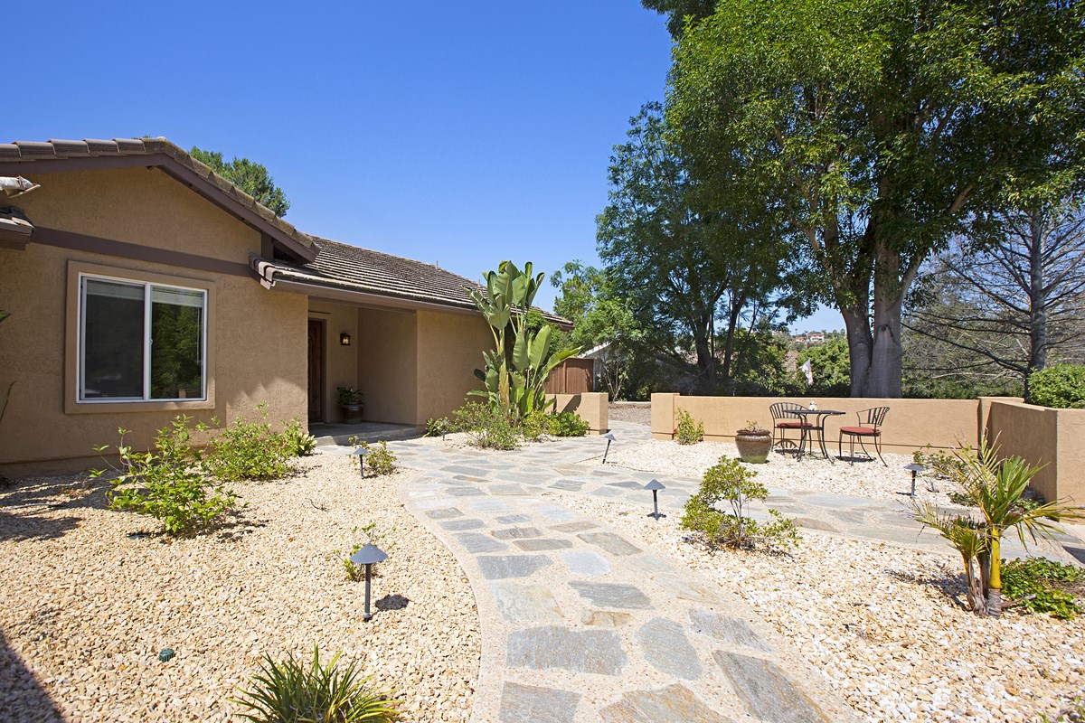 14057 Riverbend Road Poway, CA 92064 - Photo 2 of 24