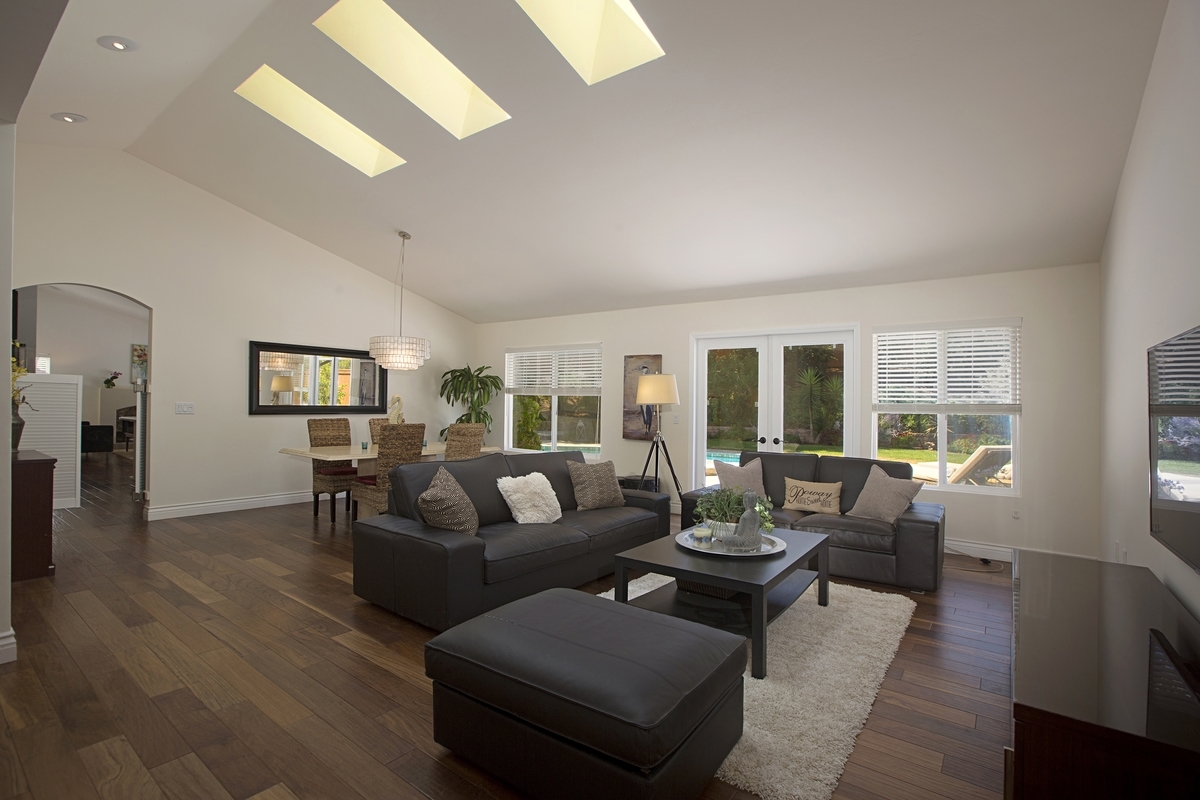 14057 Riverbend Road Poway, CA 92064 - Photo 4 of 24
