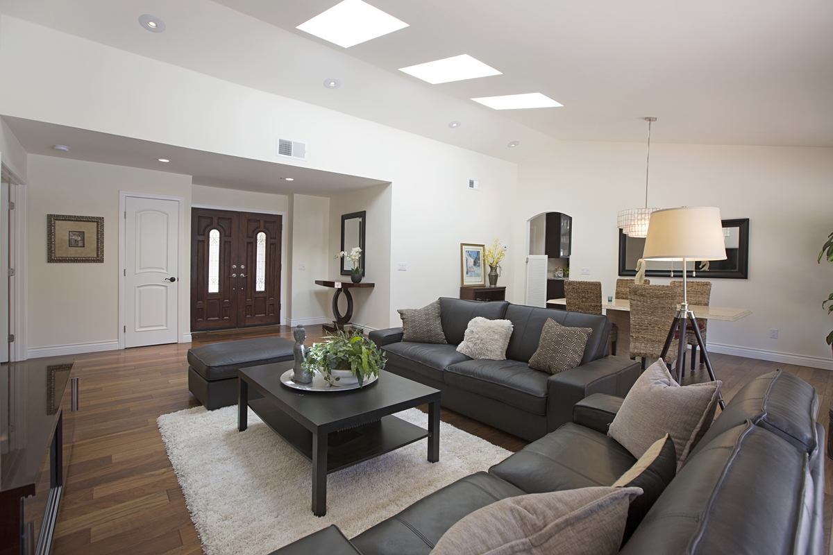 14057 Riverbend Road Poway, CA 92064 - Photo 5 of 24