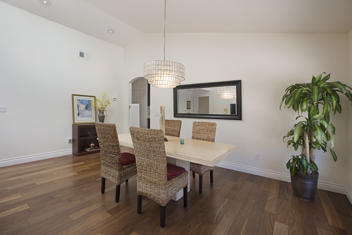 14057 Riverbend Road Poway, CA 92064 - Photo 6 of 24