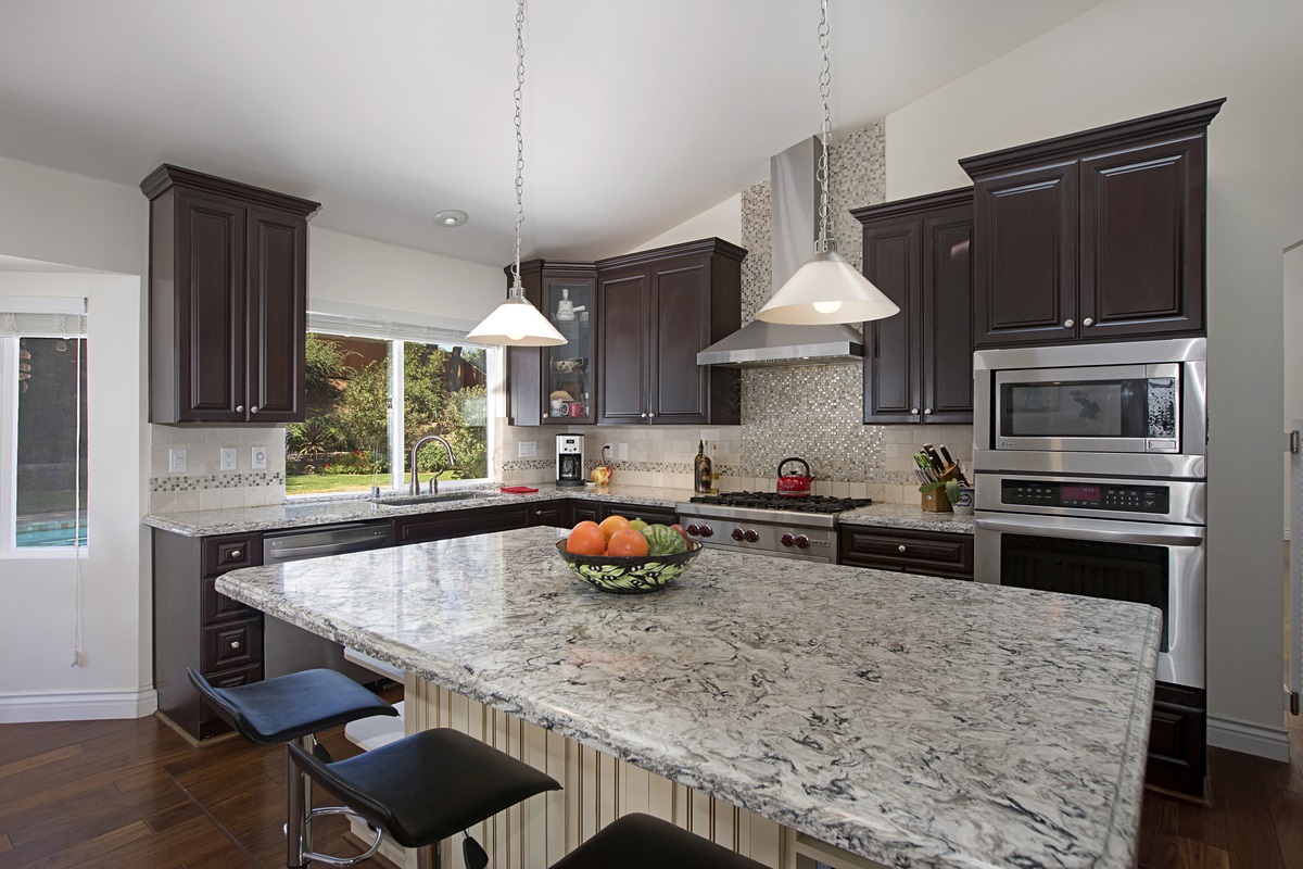 14057 Riverbend Road Poway, CA 92064 - Photo 9 of 24