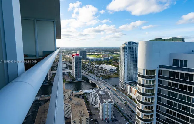 $6,000 | 1830 South Ocean Drive, Unit 4710, Hallandale Beach, FL 33009