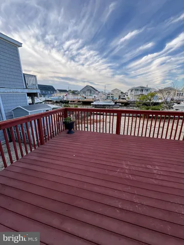 a view of a terrace with sky view