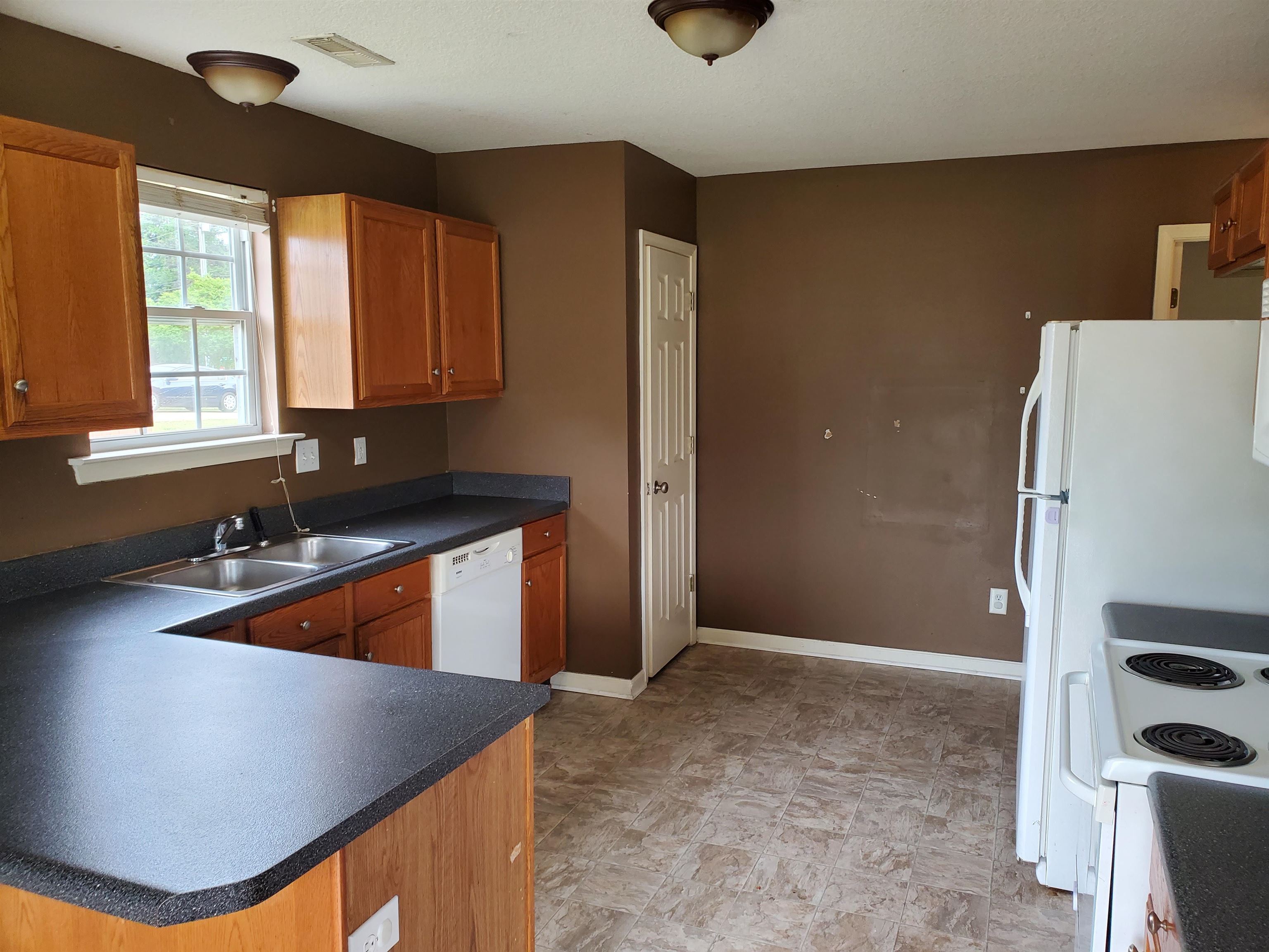 212 Reidville Road Williamston, SC 29697 - Photo 6 of 15