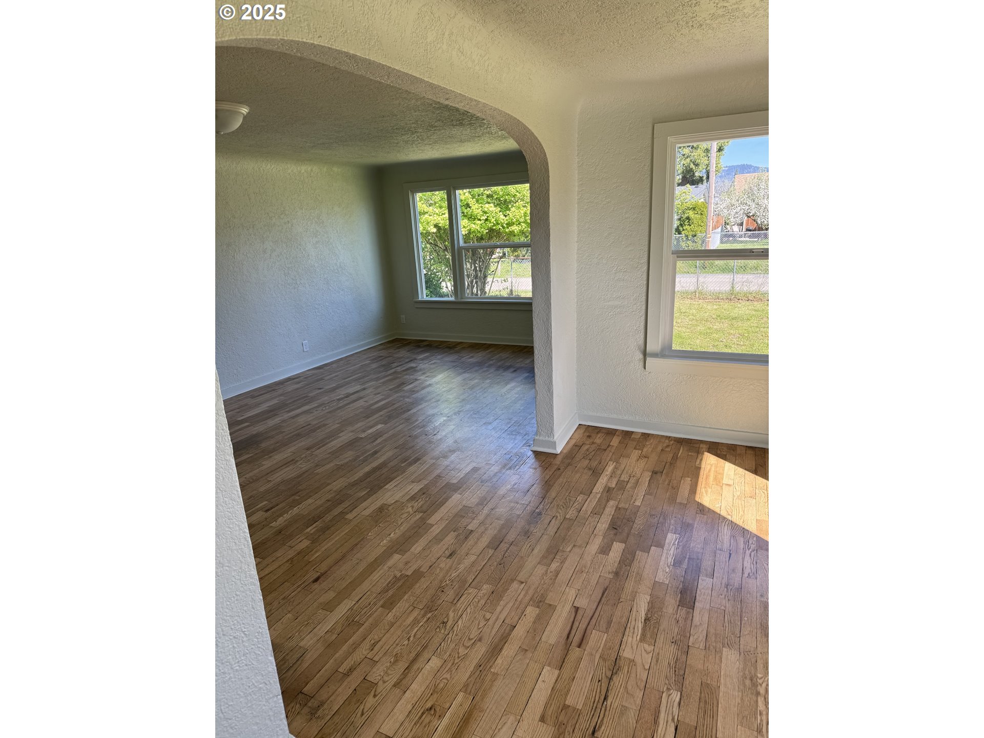 1965 D Street Springfield, OR 97477 - Photo 5 of 24