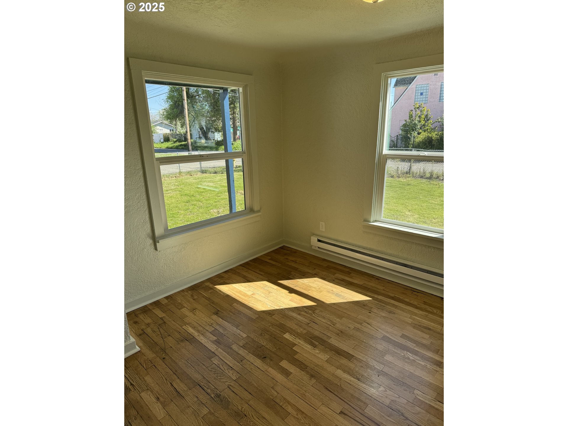 1965 D Street Springfield, OR 97477 - Photo 7 of 24