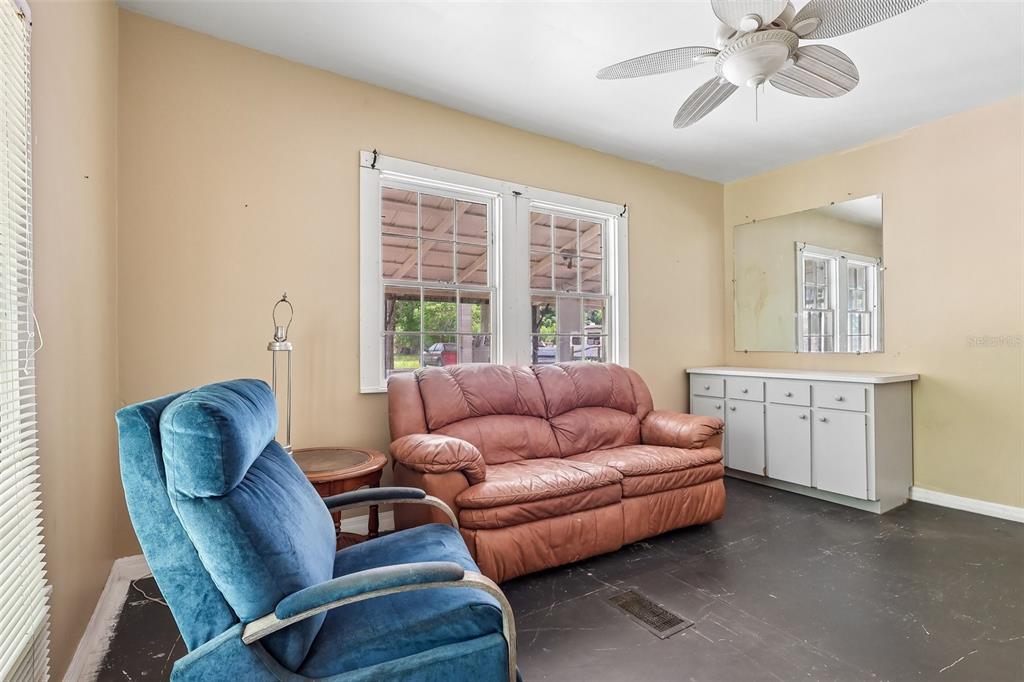 3701 East Warm Springs Avenue Coleman, FL 34785 - Photo 24 of 33