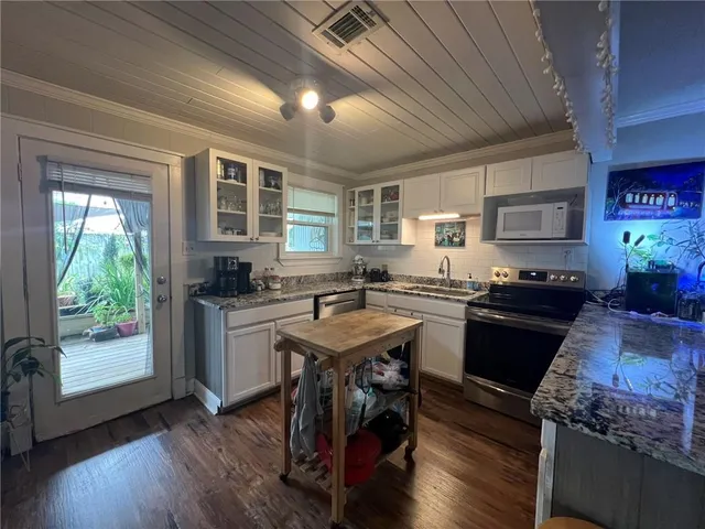 $234,900 | 4014 School Drive, Marrero, LA 70072