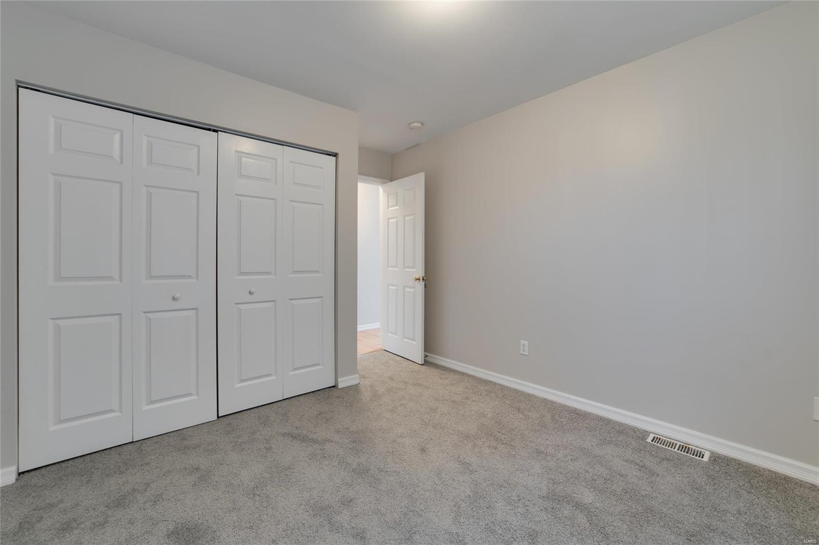 950 Hemingway Lane Weldon Spring, MO 63304 - Photo 26 of 36