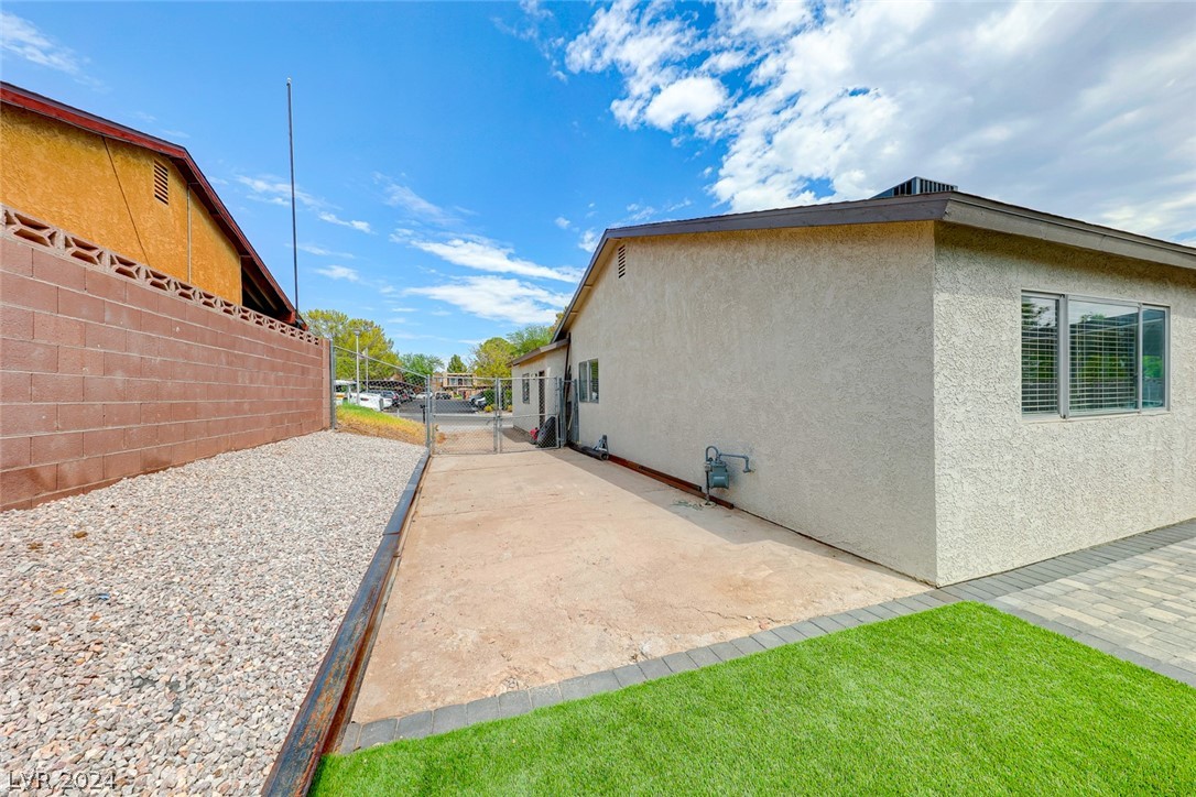 1316 Darlene Way Boulder City, NV 89005 - Photo 25 of 30 RV/boat/trailer parking behind private gate