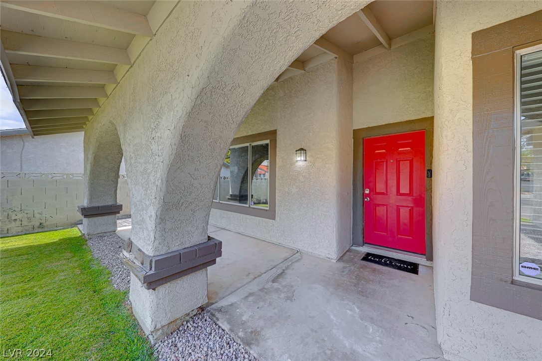 1316 Darlene Way Boulder City, NV 89005 - Photo 4 of 30 Welcoming front porch