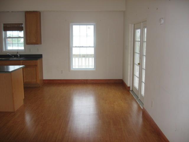 109 Grassy Road Key Largo, FL 33037 - Photo 4 of 11 dining room