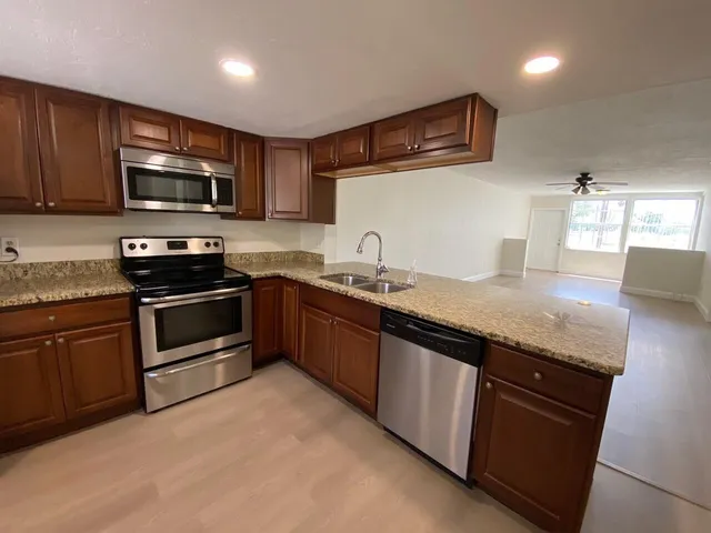 $2,300 | 1604 Palm Beach Trace Drive, Royal Palm Beach, FL 33411