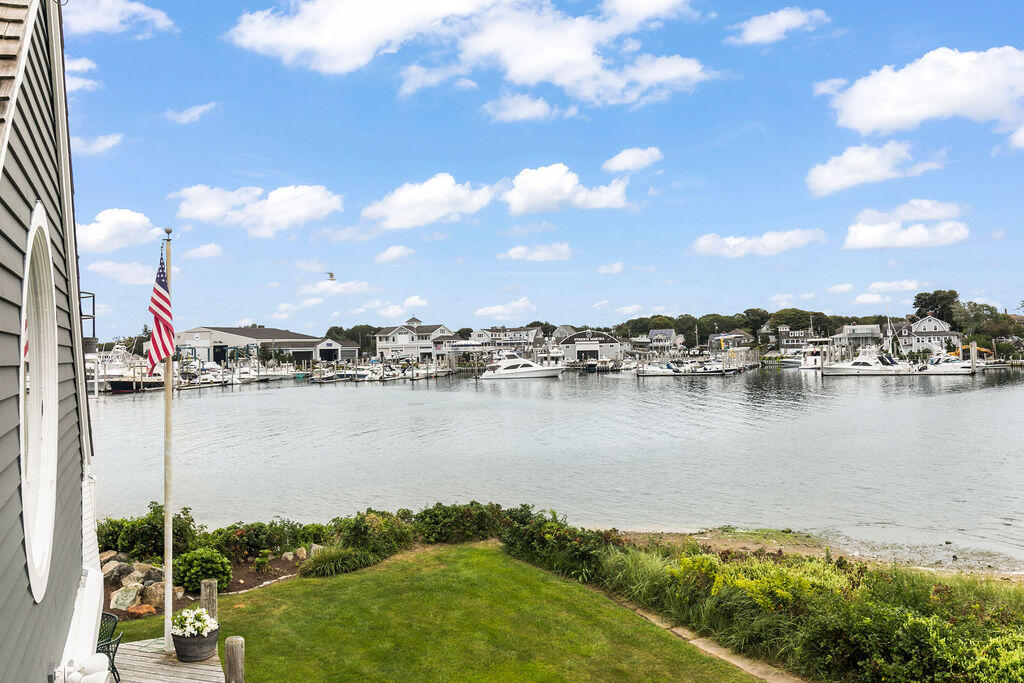 107 Channel Point Road Hyannis, MA 02601 - Photo 9 of 47 Views