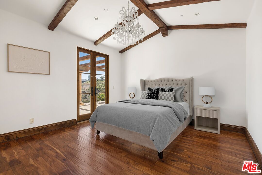 1111 Stradella Road Los Angeles, CA 90077 - Photo 26 of 37