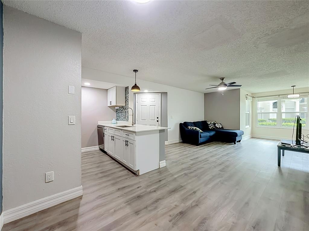5144 Conroy Road, Unit 13 Orlando, FL 32811 - Photo 12 of 39 Gallery Image 12